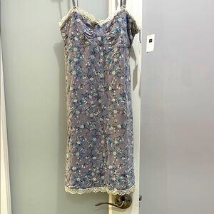BRAND NEW W TAGS— Vintage Gap Body Lavender Floral Slip Nightgown, XS